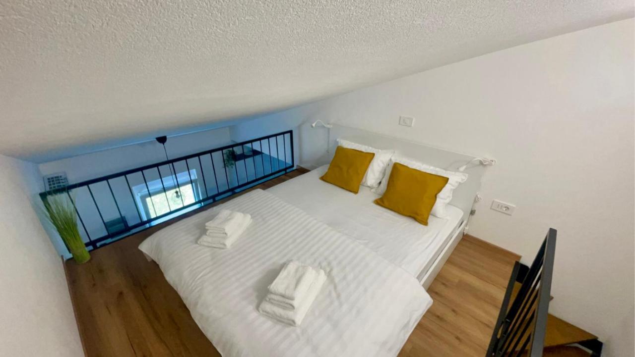 Apartma Lima Ankaran Buitenkant foto