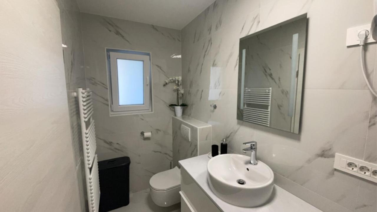 Apartma Lima Ankaran Buitenkant foto
